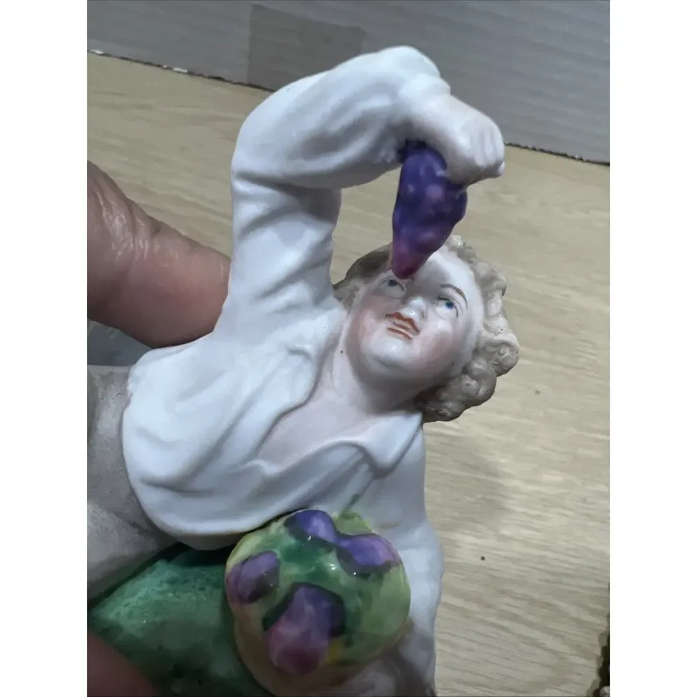 Vintage French Provincial Style Porcelain Child & Grapes Trinket Dish Read - Picture 12 of 15